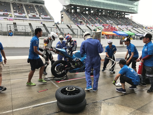 鈴鹿4耐-2.jpg